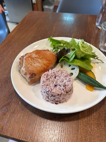 豬鞍配米飯