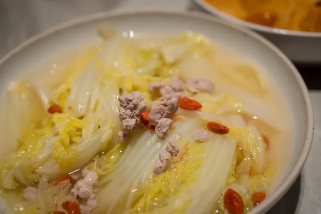 上湯蝦米肉未浸娃姓菜 