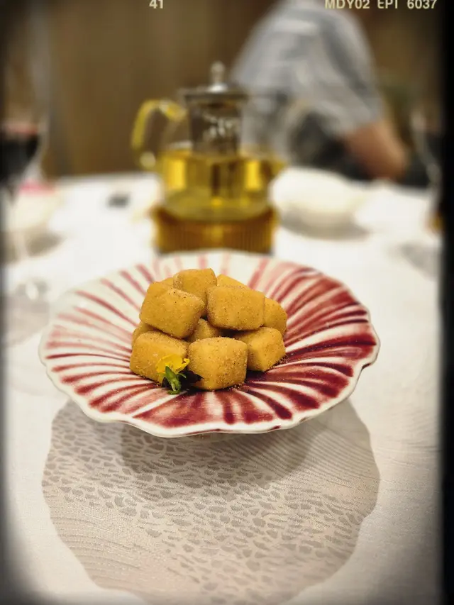 金磚滑豆腐（$98）