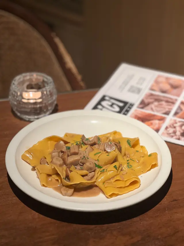 Handcut Pappardelle e Porcini 