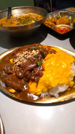 滑蛋沙爹牛肉饭