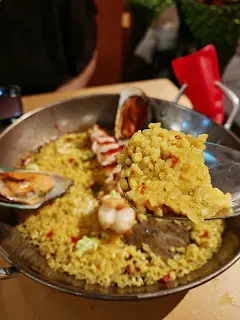 龍蝦海鮮海味西班牙燴飯