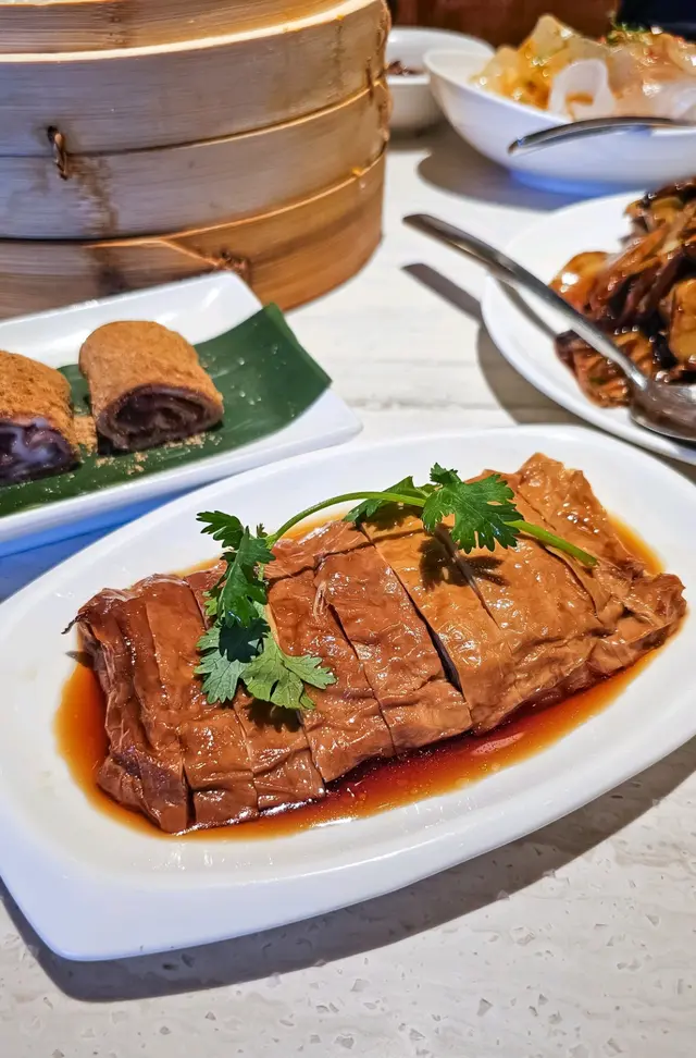#SandyFoodies #SandyLifestyles #樂天皇朝 #八色小籠包 #小籠包 #中菜 #中餐 #素食 #香港素食 #美食 #銅鑼灣 #銅鑼灣美食 #香港美食 #香港餐廳 #餐廳 #Food #HKFood #Foodie #HKFoodie #HKFoodBlogger 