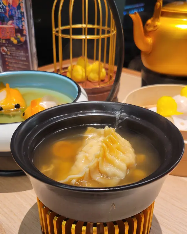 佛跳牆灌湯餃