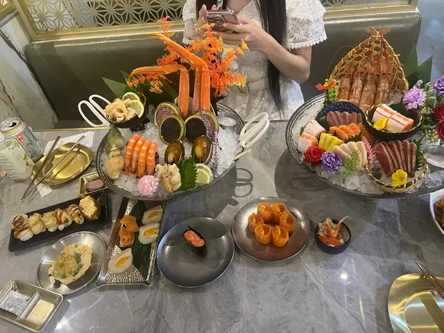 升級後,價格也不貴卻有如此奢侈包括魚子醬 象拔蚌的雙拼盤