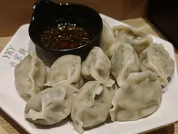 芹菜猪肉饺子