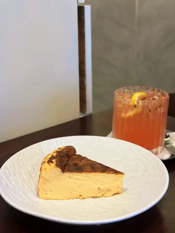 煙三文魚酸種Eggs Benedict