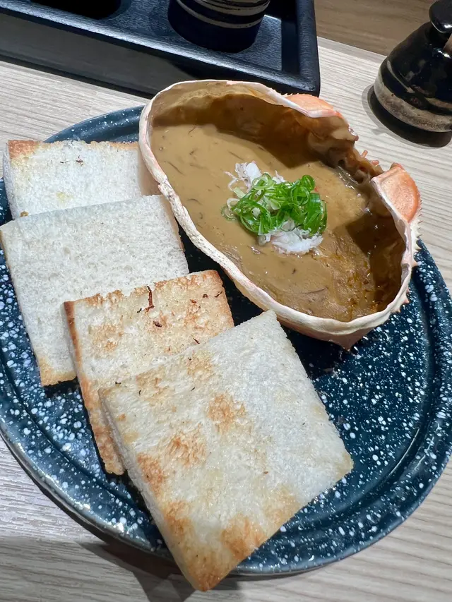 蟹膏多士