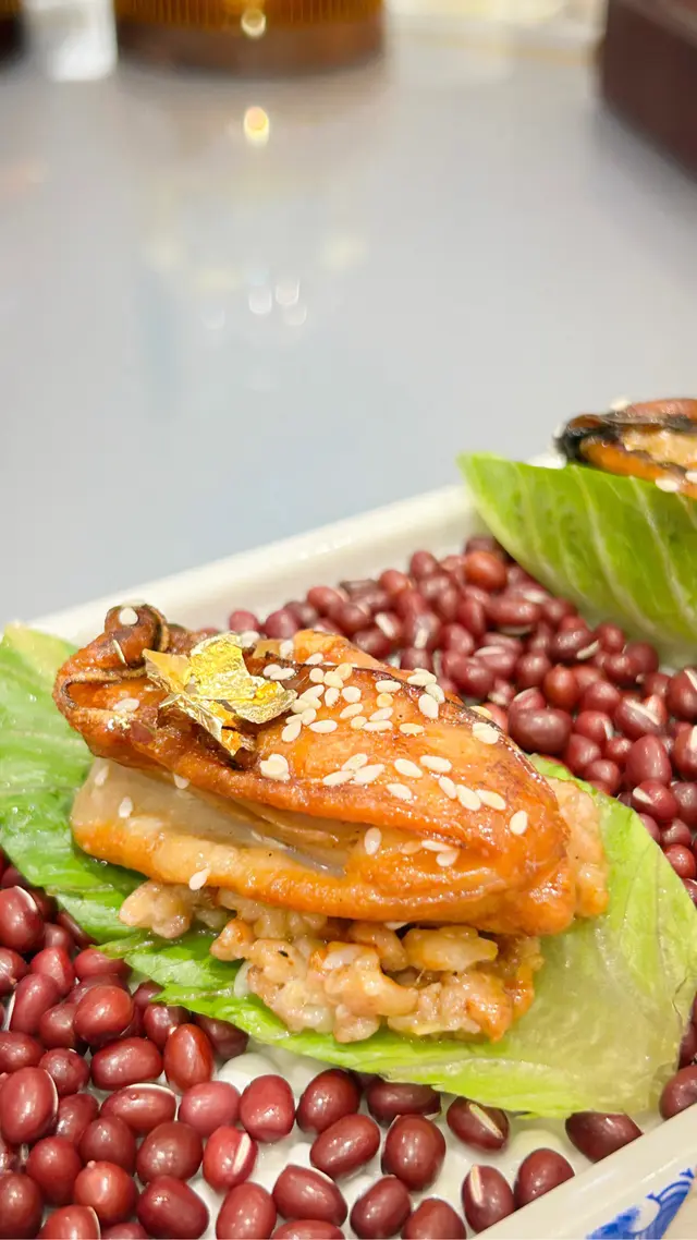 金蠔法國鵪鶉生菜包 (4件)