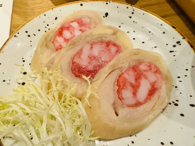 臘味雞卷