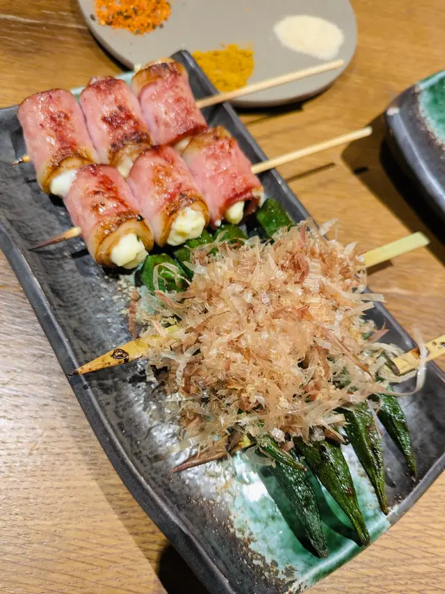 法國水牛芝士煙肉卷  秋葵