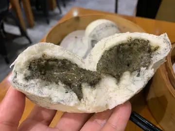 雲石芝麻包