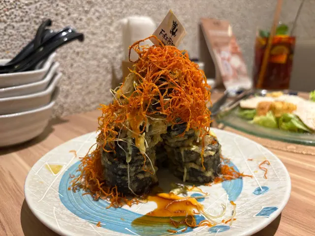 火山熔岩鮭魚卷