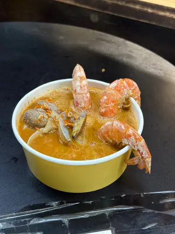 蚬肉虾虾汤拉面