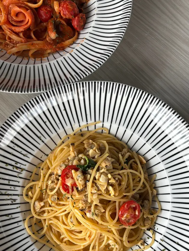 香蒜白酒蜆肉意粉