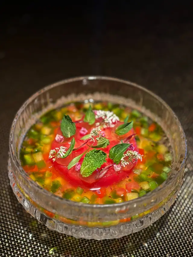 日本水果番茄配西班牙油醋汁 