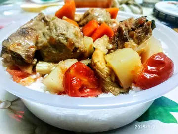 番茄薯仔牛腩牛丸汤饭(外卖)