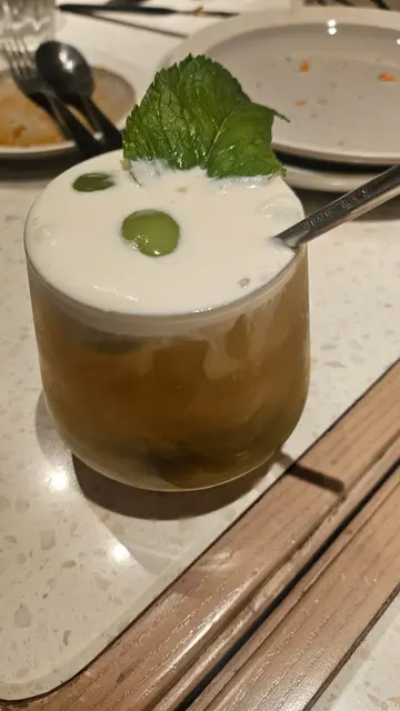 带点惊喜的香印提子奶盖绿茶