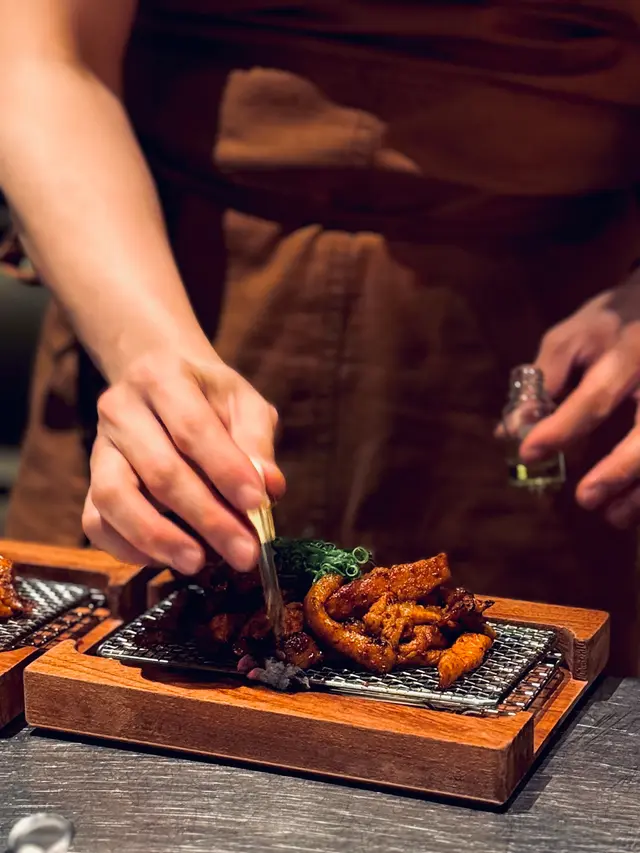Spicy pork jowl 辣炒豬頸肉