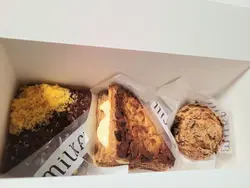 三重咸蛋黄拿破仑泡芙