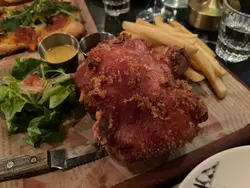原只德国咸猪手 配 酸椰菜