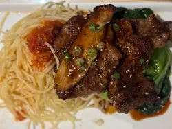 日式葱烧 牛柳 伴盐烧鸡髀菇