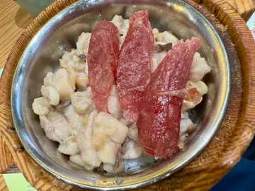 臘腸雞粒桶仔飯