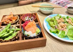 红叶四点盛&小龙虾沙律