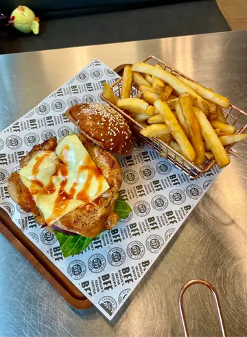 水牛城鸡肉汉堡