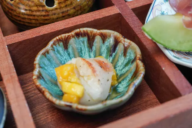 北海道扇貝配日本宮崎芒果沙沙醬