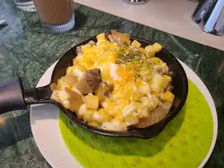 牛肉粒薯粒迷你镬仔