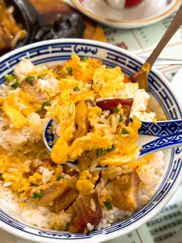 香蔥滑蛋叉燒粒豬油撈飯