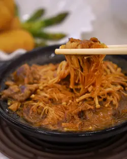 沙嗲金菇肥牛煲