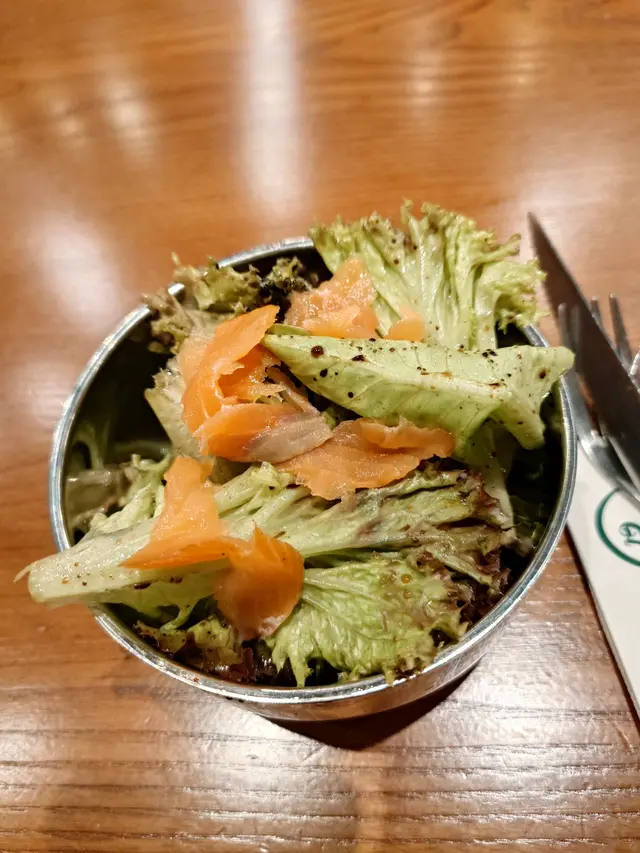 salmon salad 