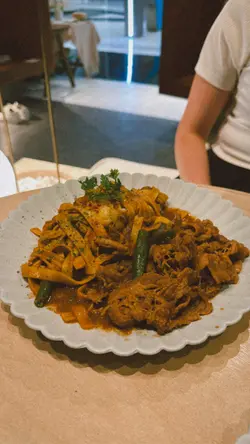 韓式牛肉奶油闊條麵