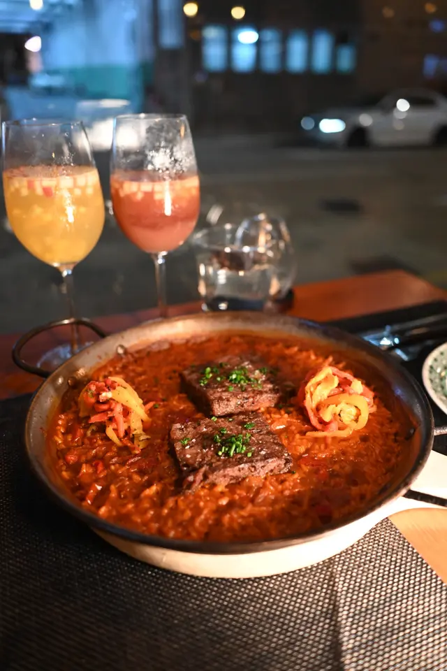 招牌西班牙牛尾飯