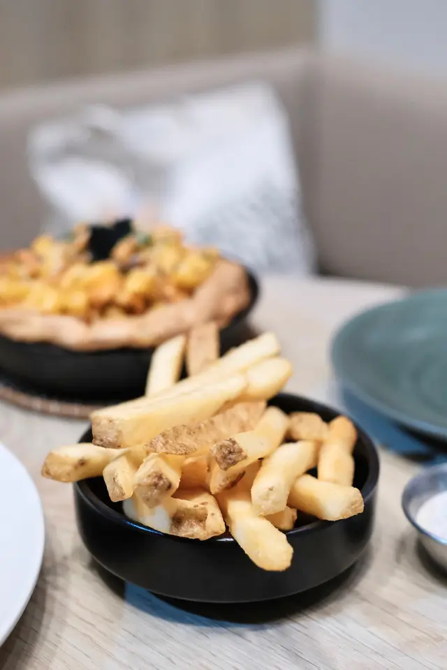 𝐅𝐫𝐞𝐧𝐜𝐡 𝐅𝐫𝐢𝐞𝐬