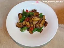 螺絲椒炒白葱