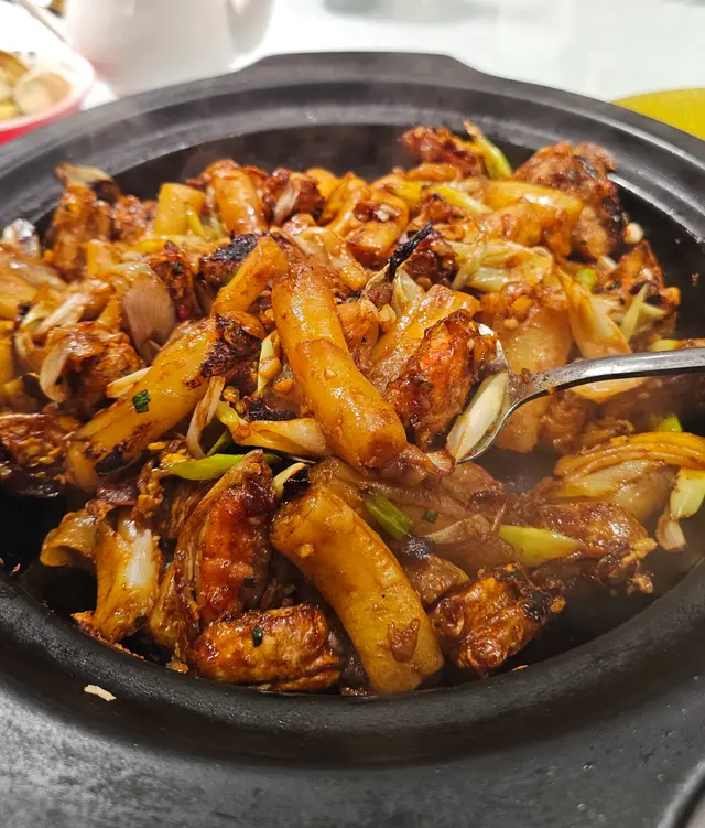 豉油皇瀨尿蝦炒腸粉