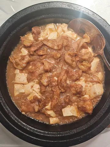 虾酱猪颈肉蒸豆腐