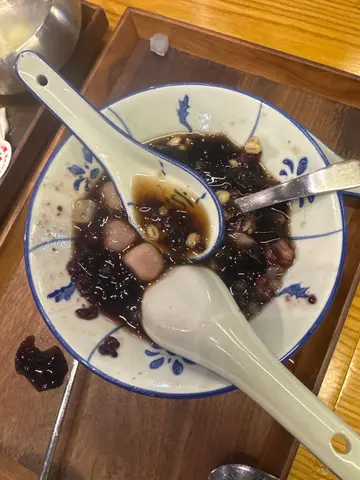 自家仙草芋圓