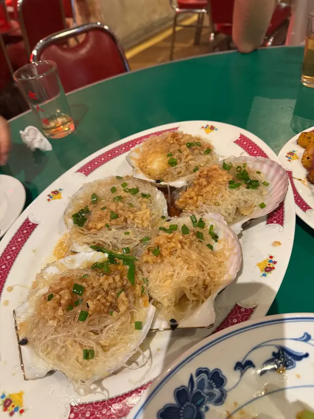 晚飯三寶 - 蒜蓉蒸扇貝