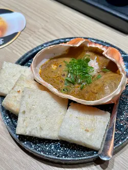 蟹膏多士 