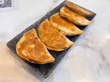 雲耳椰菜煎餃