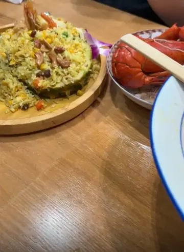 波士顿龙虾叻沙/烤鱿鱼/