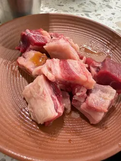 （牛粒）肥膏同埋根嘅厨
