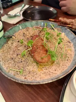 其他嘢食普通
但個煲仔飯同意大利飯無味
好好好好好普通
唔值呢個價錢
不過畫碟的確畫得好靚
環境都坐得舒服