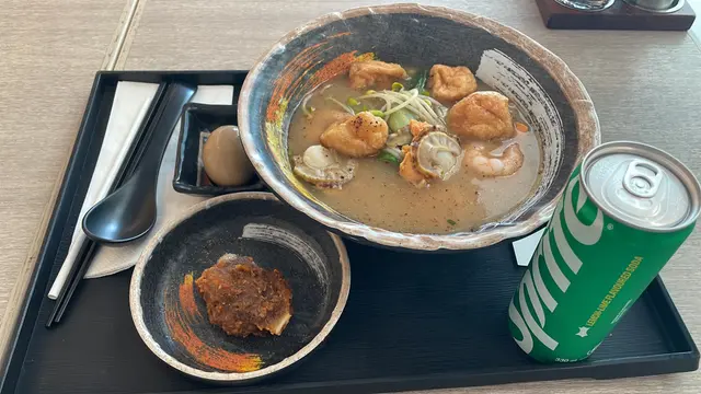 黑蒜油帆立貝海鮮湯烏冬