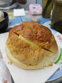 菠蘿油