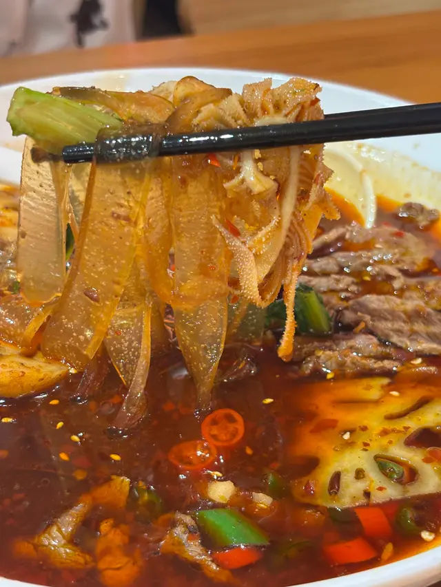 雪花牛肉麻辣燙